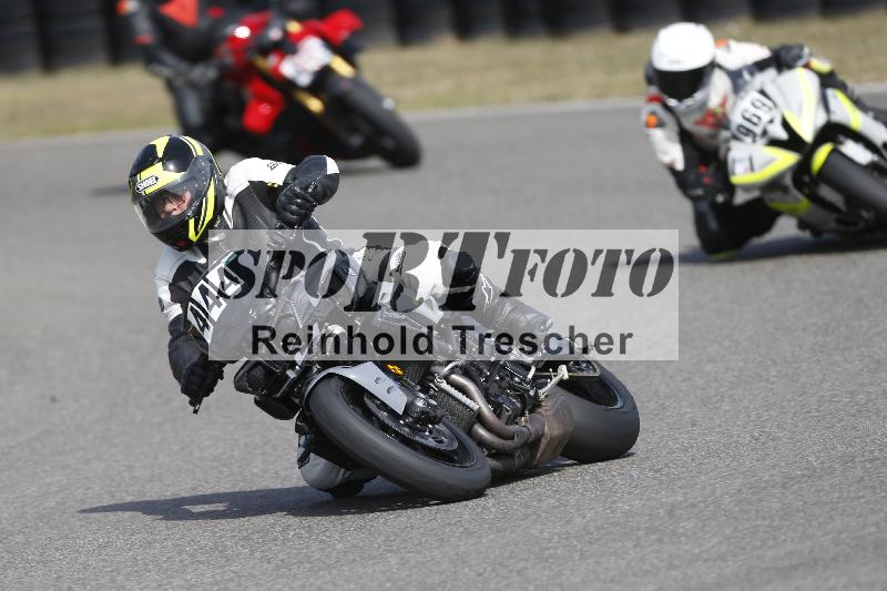 /37 09.08.2026  Pluess Motosport ADR/Freies Fahren/444